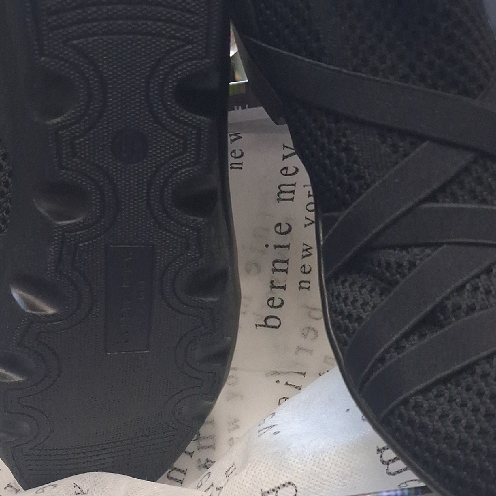 Bernie Mev Black Woven Slip-On Flats - Picture 6 of 7